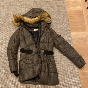 Adorable green jacket. Keeps you so warm